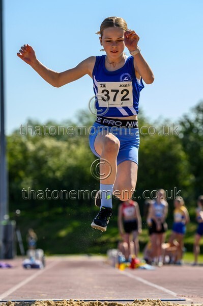 West25Sat-919065 - Field Female