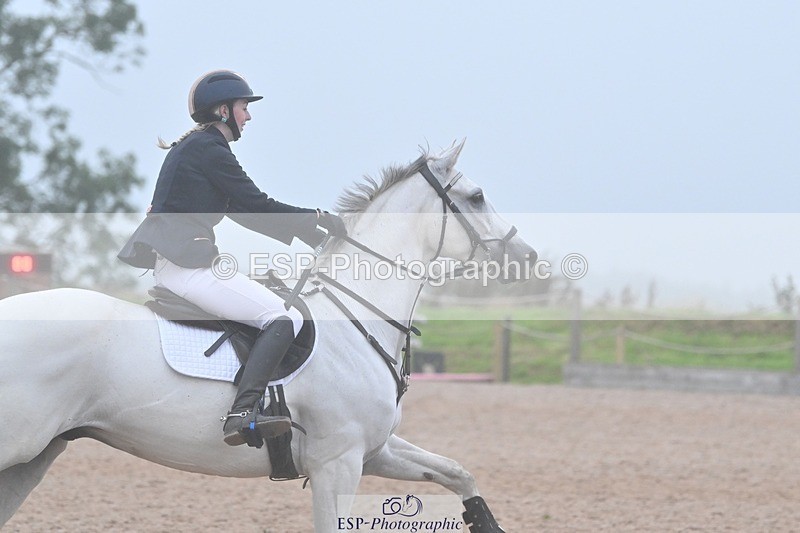 240813-194957-01044 - Classes 7 A&B 90cm