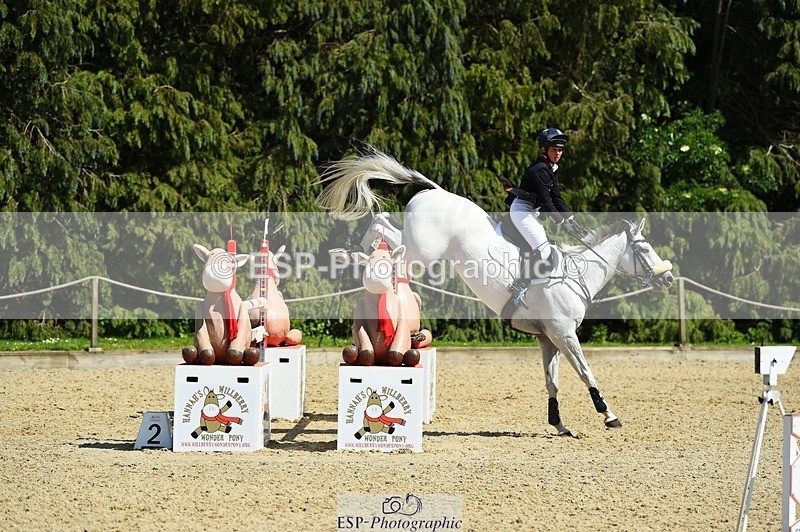 230527-151644-11498 - 472-VENDREDI_BIATS-Kitty_King-SJ