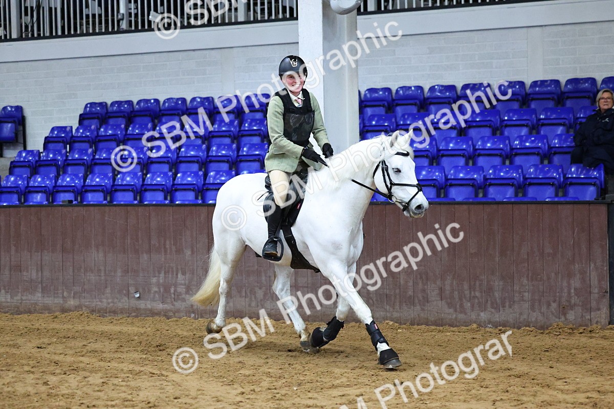 SBM_003549 - Class 37 - 80cm Training Stakes