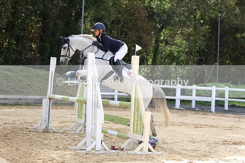 3E7A1972 - Class 4: Senior British Novice/90cm open