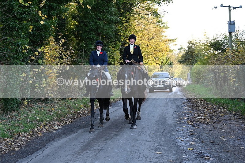 WJ6_9836 - Walk Home