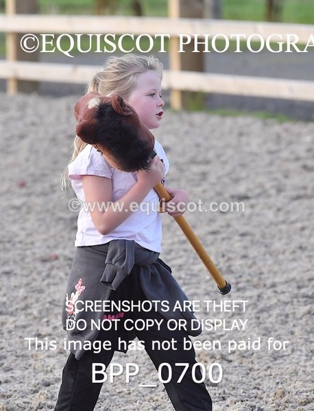 BPP_0700 - HOBBY HORSE SHOWJUMPING CLASSES