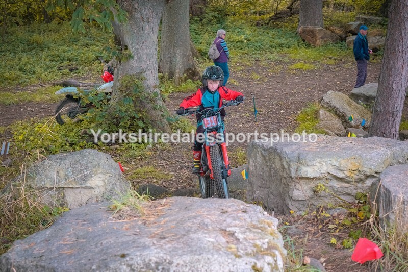 DSCF0372 - Ripon MC Trial 27/09- kids