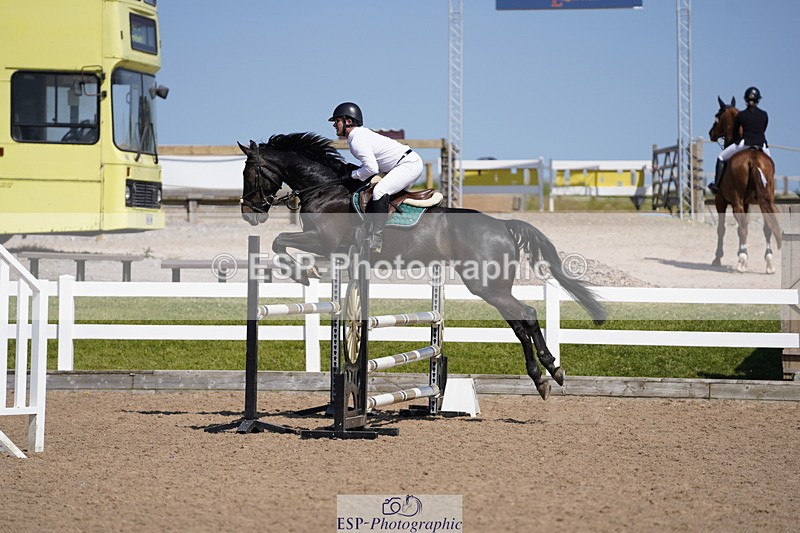 230527A-153840-05195 - Cls 24 1.10m Amateur Quali