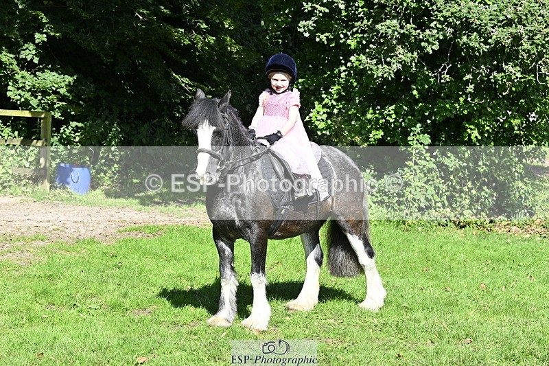 240728B-095948-00270 - Sunday Stable Shots and Fancy Dress