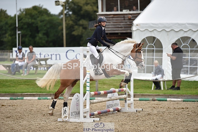 240802-102140-00807 - 70cm Round 1