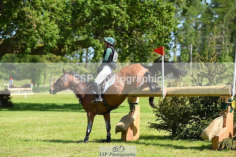 230527-111050-09118 - 303-JESMOND_RENARD-Susie_Berry-XC