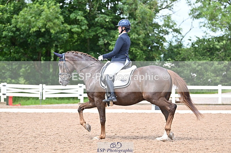 240622A-150700-12301 - Cls 35 BD Adv Medium 91