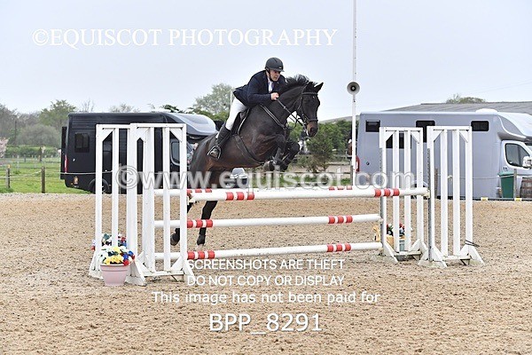 BPP_8291 - CLASS 19 SAT CLASS 19 SAT Senior Newcomers/ 1.10m Open