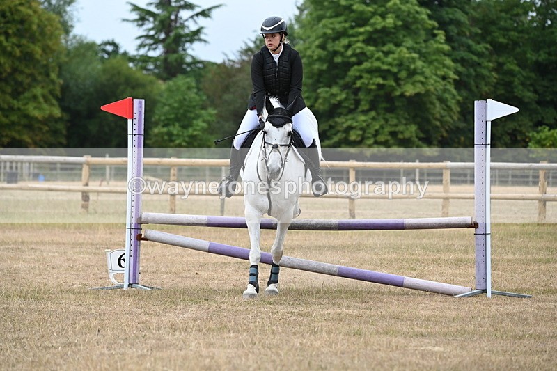 WJ6_0651 - Class 14 Intermediate Jumping 75cm