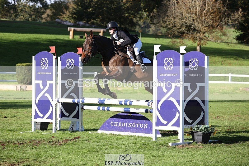 231022-150932-29647 - 418-PENHILL.REX-Lesley.Mitton-TrotUp+SJ