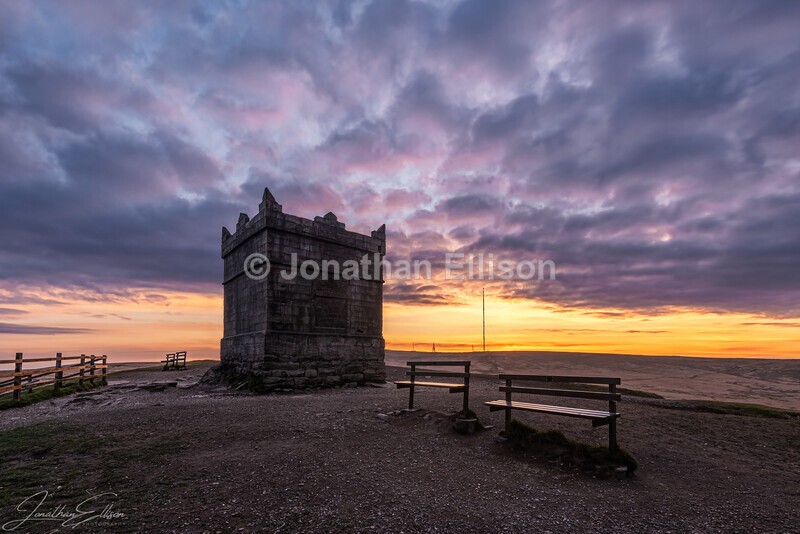 Rivington Pike Sunrise - Rivington And Surrounding Areas