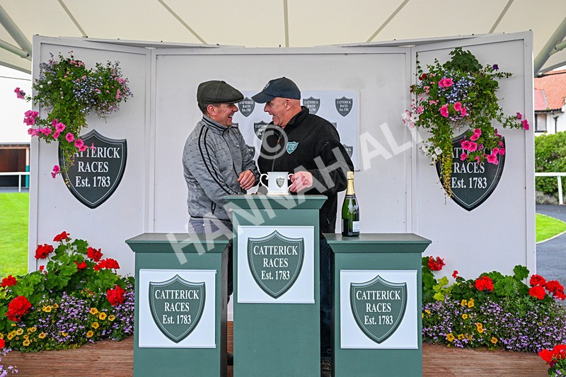 011025-Race 7-Lightning Tiger-0173 - Race 7