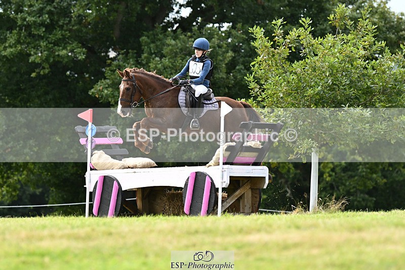 240825X-140549-34909 - 80cm XC 14.30 to 15.30