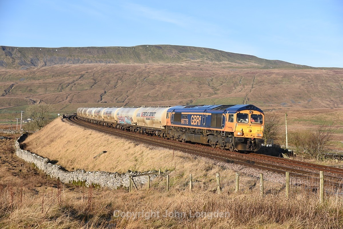 JL - 17.12.21 66778 4M00 Carlisle - Clitheroe, Ribblehead - Ribblehead