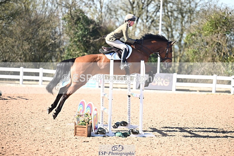 260318B-102909-00097 - Clear Round & Brit Nov 90cm