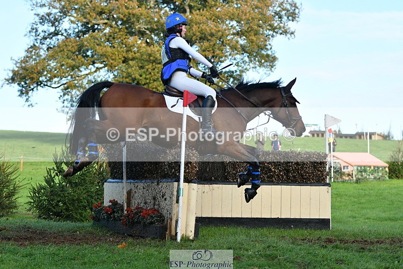 251025A-160132-21970 - G-516-Zara.Bucknell