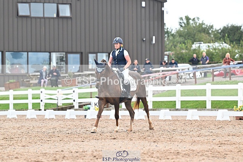 250907-135017-08593 - 006-Verity.PerryVogue