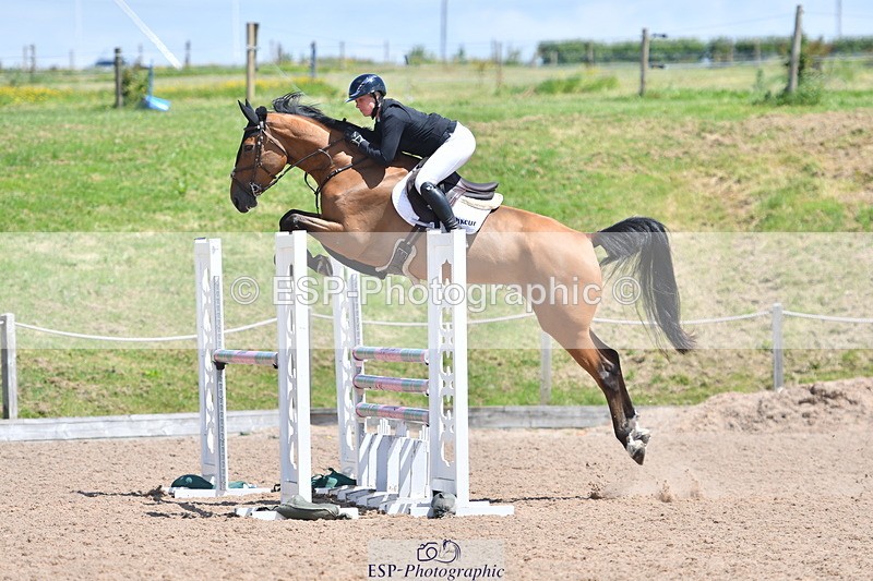 240609A-123258-05214 - Cls 18 Snr Newcomers and 1.10m Open