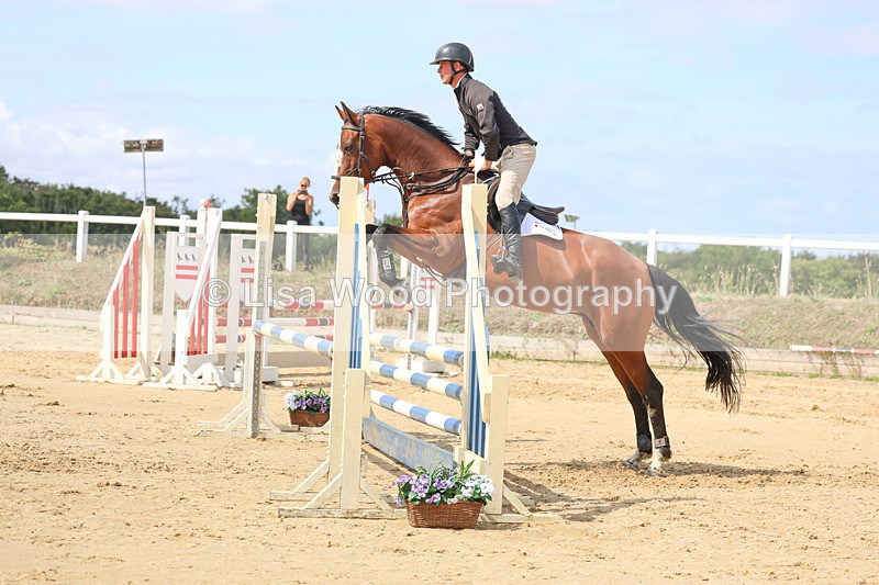 3E7A3737 - Class 4: Senior British Novice/90cm open
