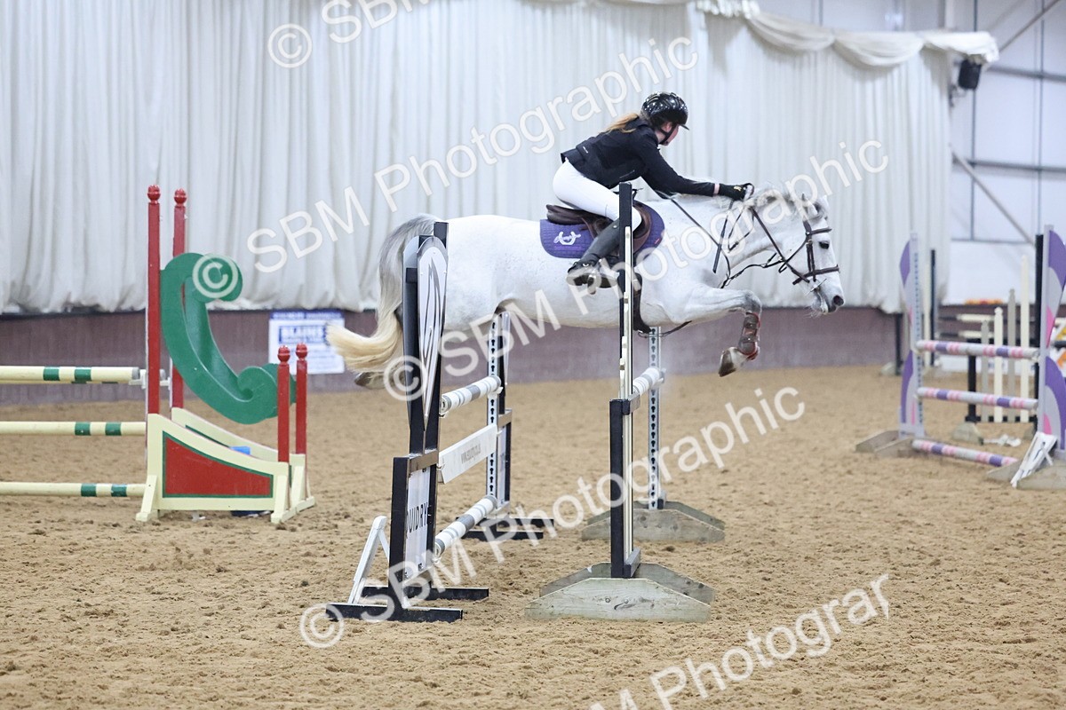 SBM_003200 - Class 11 - Blue Chip Pony Newcomers - 1.00m Open