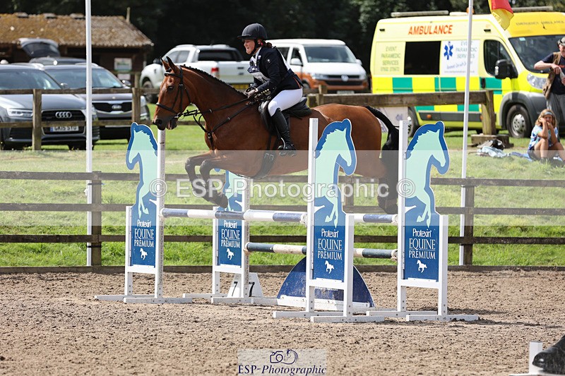 240804-120922-13024 - 464-Tichy_Sanders-SPARHANGER_VELVET