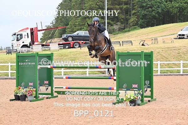 BPP_0121 - CLASS 25 SUN HOYS Redpost Equestrian Senior Foxhunter Second Round