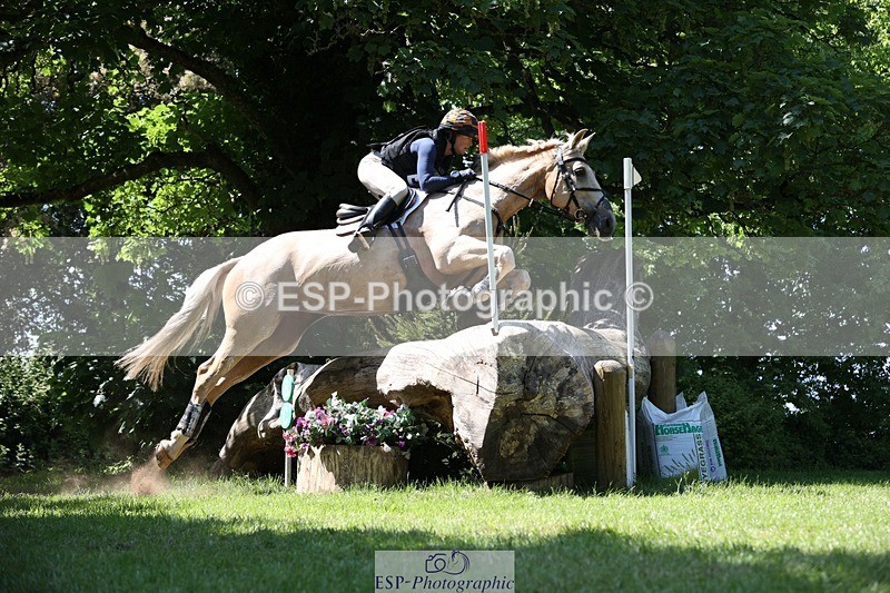 230527-144332-10411 - 356-THE_DUMB_BLONDE-Kat_Raybould-XC