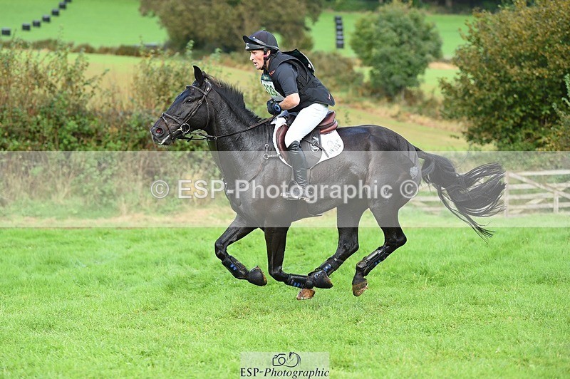 231022-134510-28506 - 329-RINGFORT.REVE.DU.MOULIN-Andrew.Downes-XC