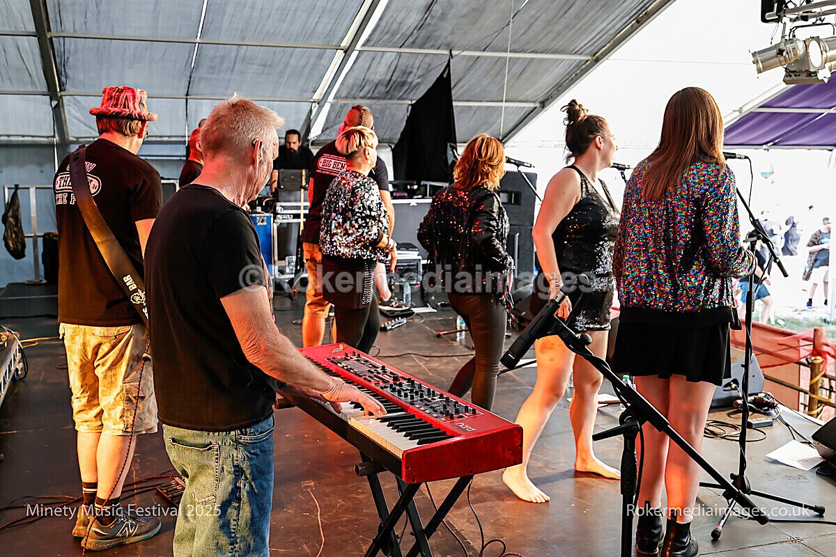 _MGL7291 - MINETY 2025