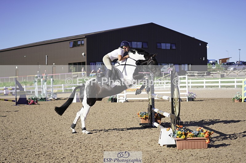 230624A-180504-02905 - Cls 33 1.05m Amateur Quali