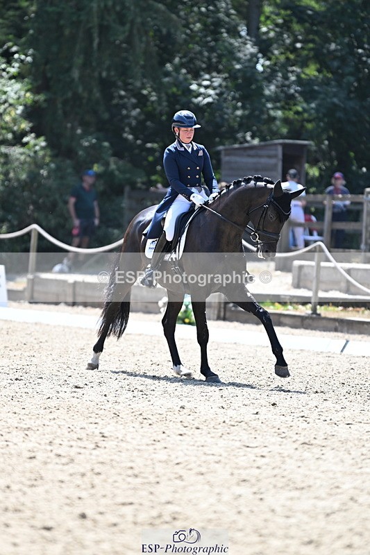 250810A-140021-07169 - 070-Abbie.NewburySeagry.Firstamour