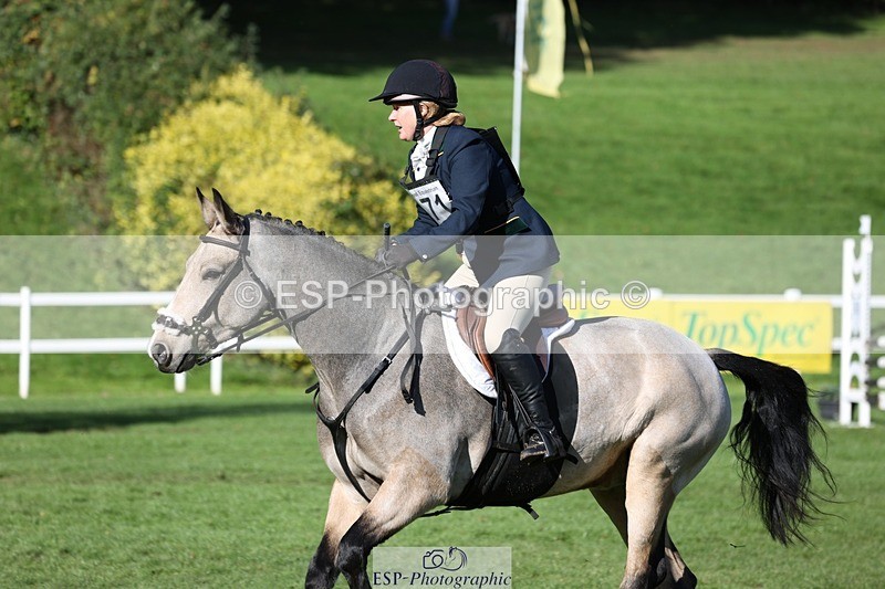 231022-124215-27293 - 471-LISCARROW.SHILOH-Justine.Walker-TrotUp+SJ