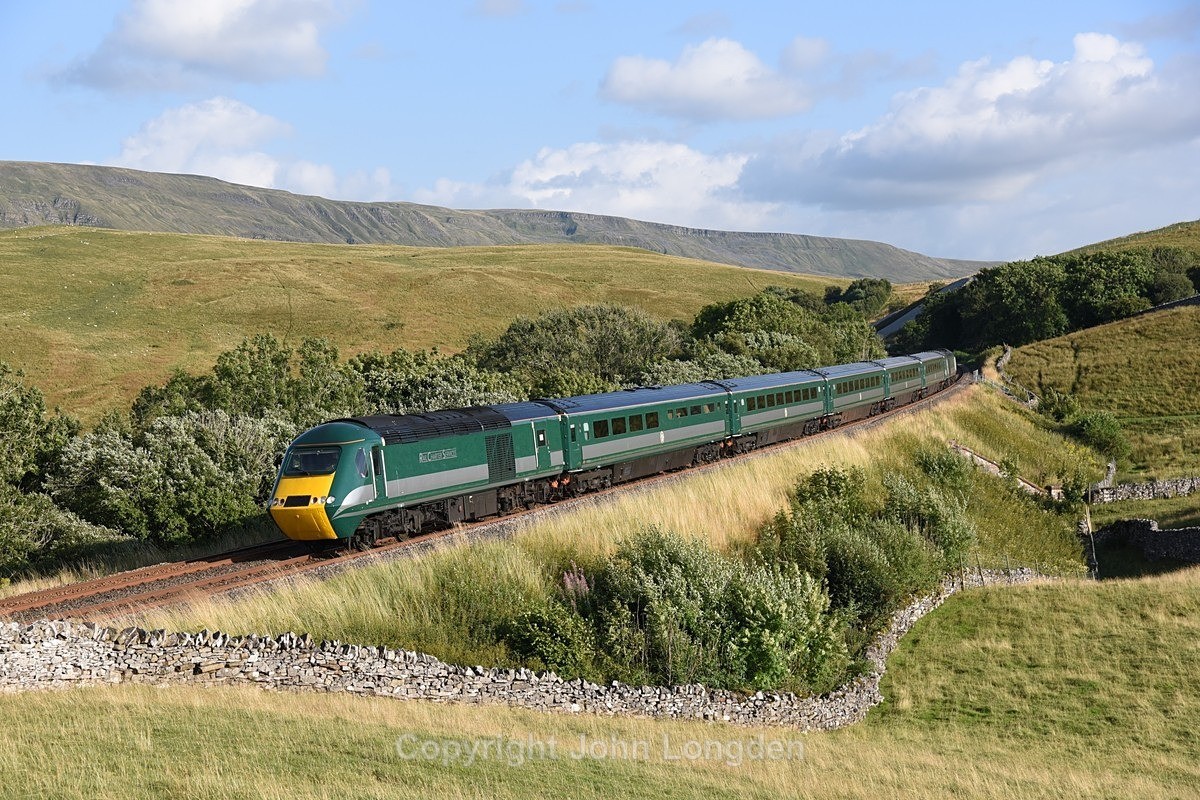JL - 16.8.21 43059 & 43058 17.18 Skipton - Appleby, Birkett Common - Birkett Common (northbound)