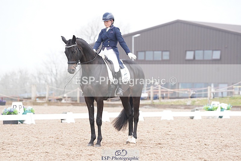 250404-102002-04261 - 003-Abbie.Newbury-Seagry.Firstamour