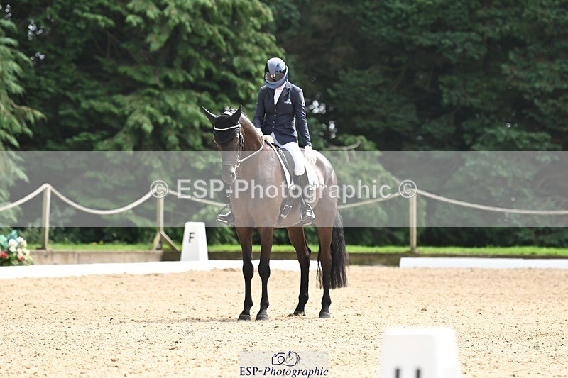 240811-141443-06306 - 115-Lucy.Amy-Millenium.Falcon