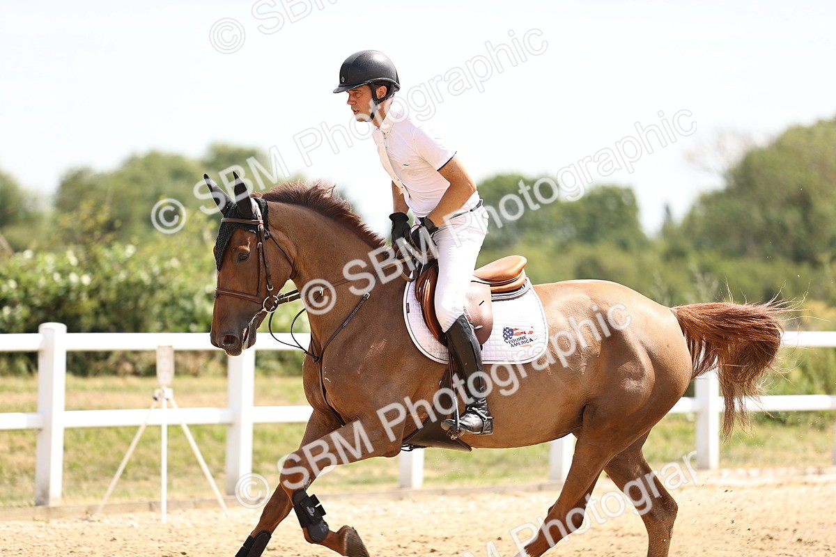 SBM_000722 - Class 15 - Redpost Equestian Senior Foxhunter - 1.20m