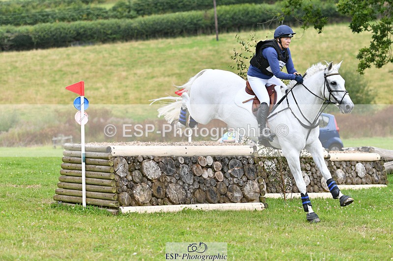 240804-131003-13707 - 455-Nicola_Horsley-Gubbins-RATHNAGREW_GREY_TEX