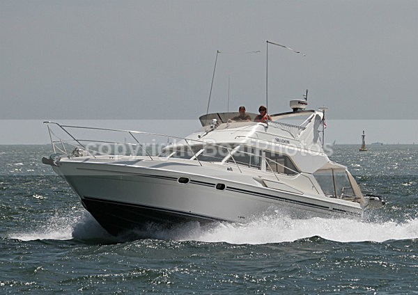 110603 SHADOW IMG_0680 - Flybridge Cruisers