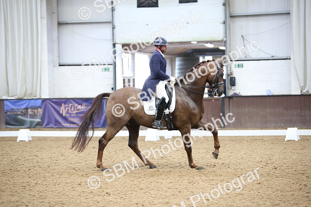 SBM_004817 - Class 9 - FEI Inter 1 Gold - 16.59-17.47