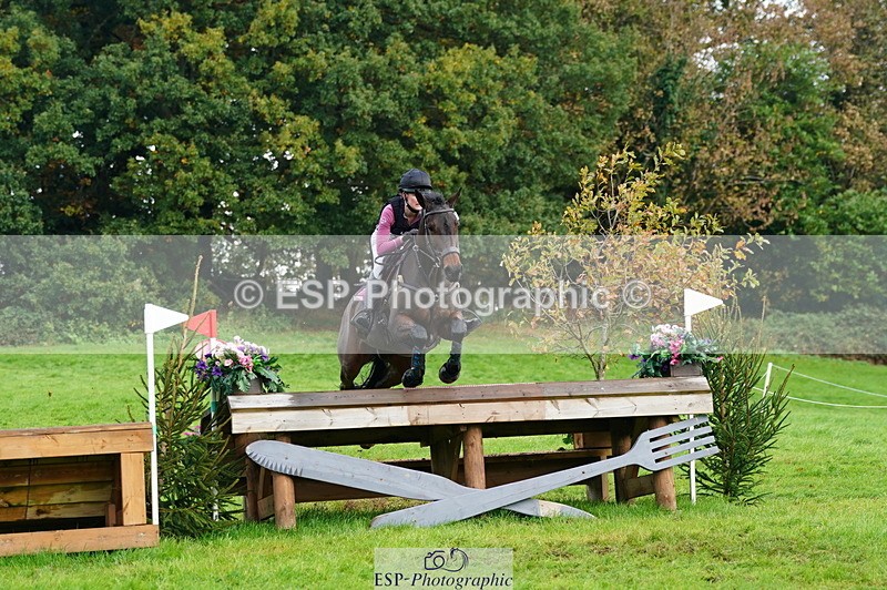 251025A-105112-17183 - D-363-Florrie.Ball