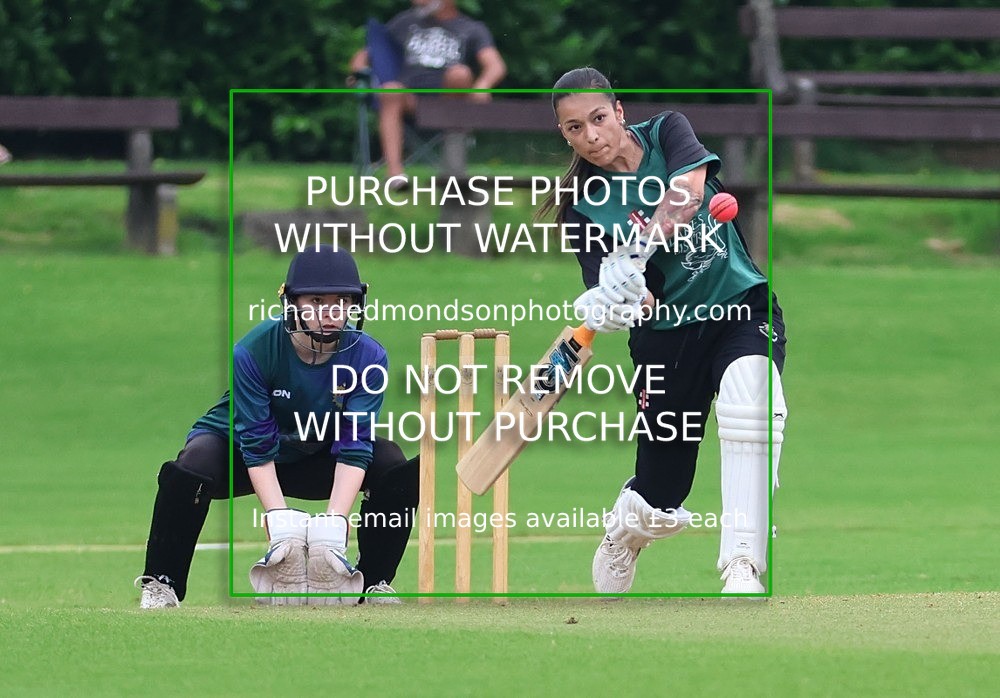 533A5850 - Kendal Cricket Women & Girls vs Carnforth Cricket Women & Girls (28/5/26)
