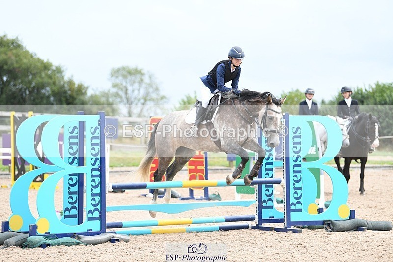 250807-132250-01136 - 80cm Round 2