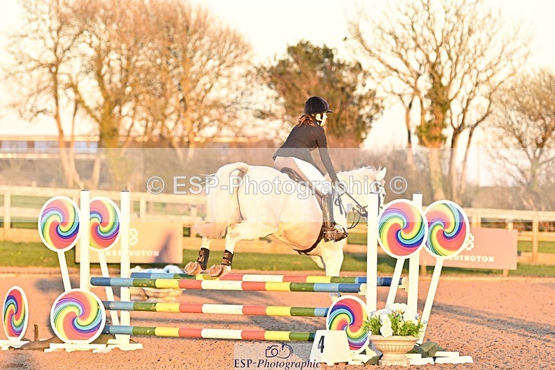 250401-192604-01008 - 90cm Classes