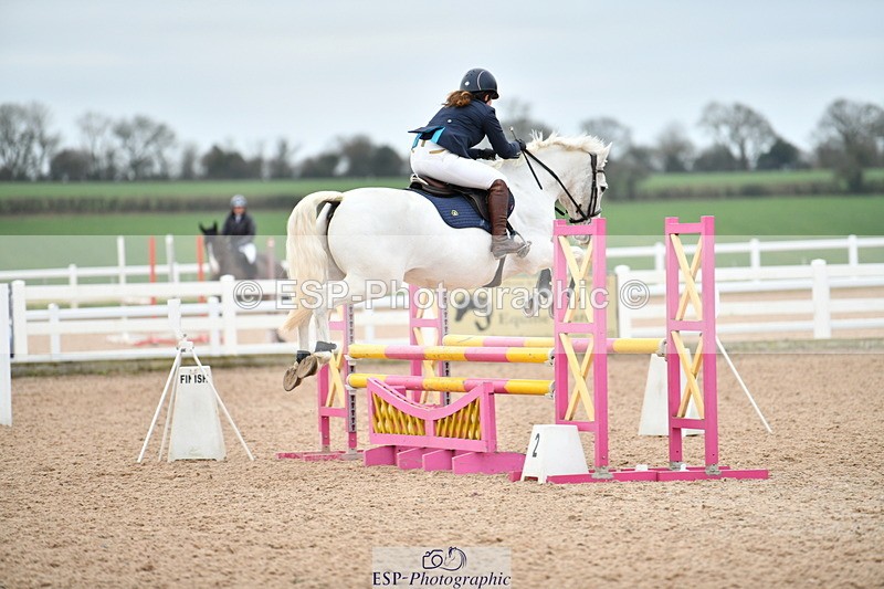240112A-095350-00210 - Cls 2, British Novice and 90cm Open