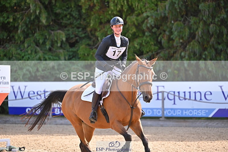 250802A-103625-00637 - A-017-Sophie.Vicary-ENGELIQUE.O