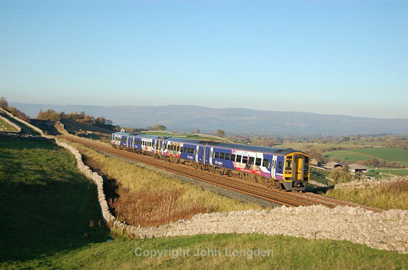 JL - 2.11.15 158860/904 14.04 Carlisle - Leeds, Greengates - Greengates