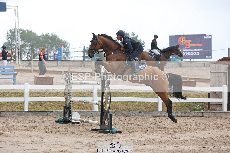 250717-135453-05659 - Cls 1, 3 Star Small Tour Start to Break