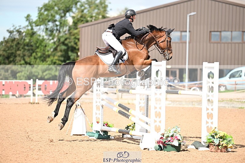 240912A-130402-01615 - Cls 3 Snr Foxhunter